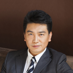 黄勇近照